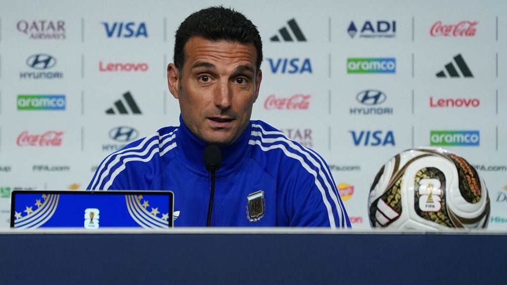 Scaloni define los últimos detalles para el choque ante España bajo la lupa del cansancio de sus futbolistas
