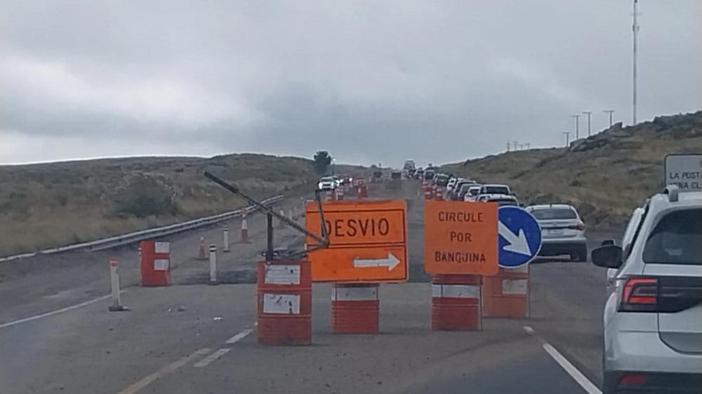 Tránsito vehicular intenso en la Ruta 34 durante el fin de semana largo