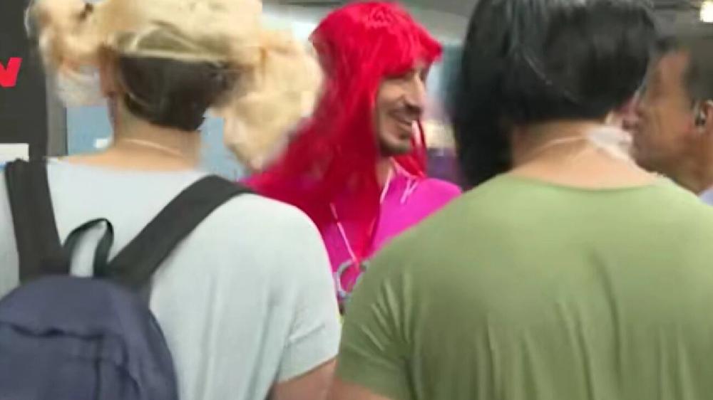 Celebración nupcial viral: Amigos sorprenden al novio con disfraz temático