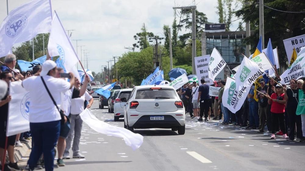 Protestas y cortes de calles persisten en la ciudad de Córdoba