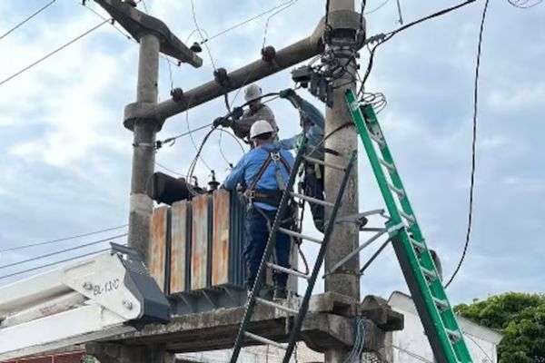 Programan cortes de suministro eléctrico en diversas zonas de Córdoba