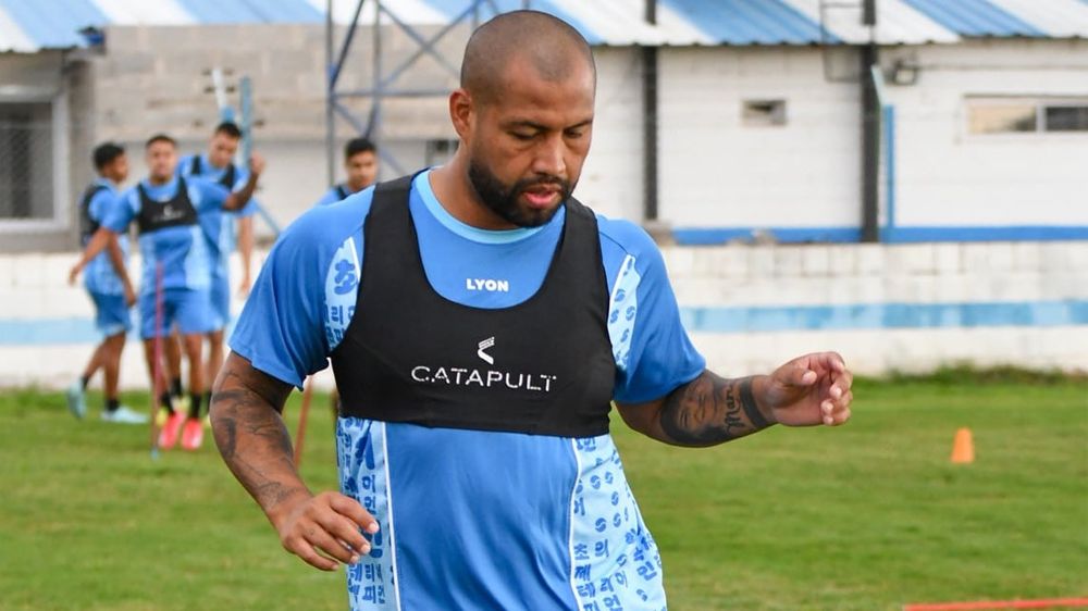Racing de Nueva Italia enfoca su energía en la semana previa al puntapié inicial del torneo