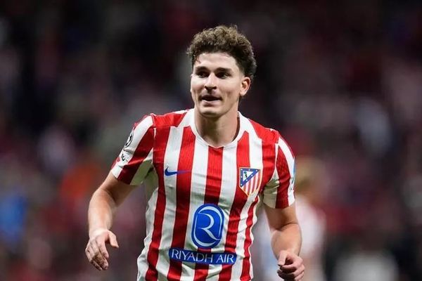 El FC Barcelona avanza en la contratación de Julián Álvarez: Negociaciones en curso