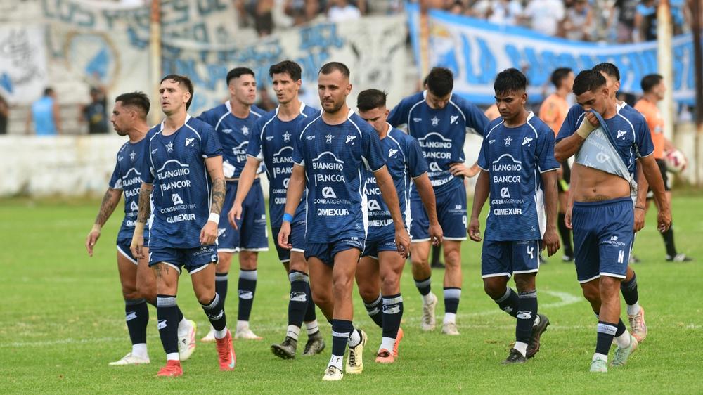 Juniors: Un Ascenso Soñado, Paso a Paso, en el Torneo Regional Amateur