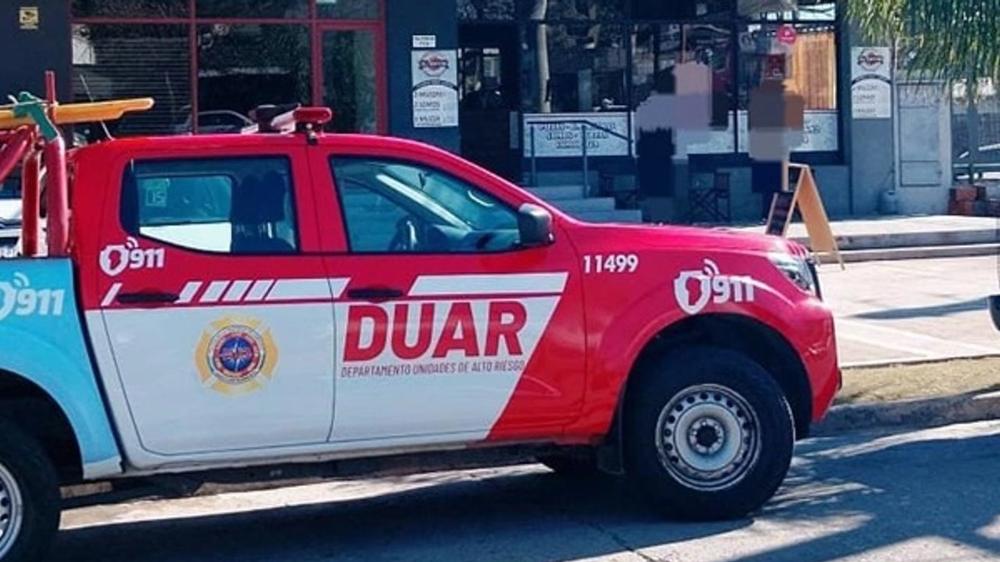 Incendio en pizzería de Villa Carlos Paz deja una persona herida