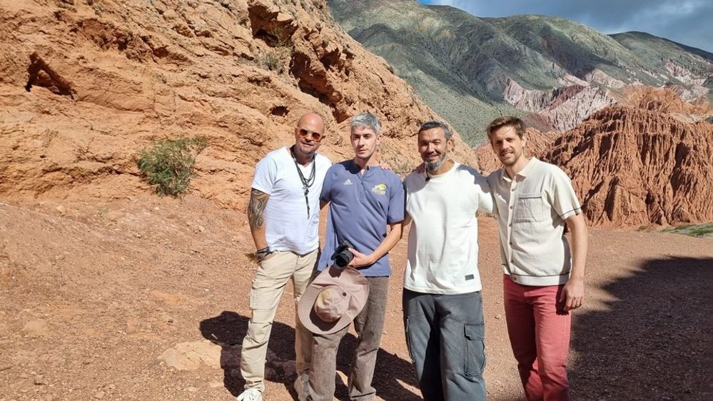 Willy Easdale y Los Tekis fusionan talento en "Acuyico", un tributo musical a la raíz cultural