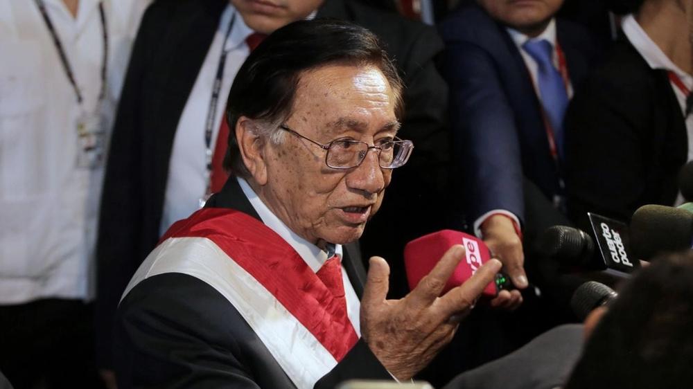 Congreso peruano designa a José María Balcázar como nuevo titular tras la destitución de su predecesor