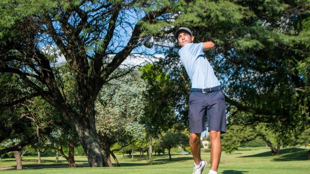 Intensa competencia marca el inicio del 33º Abierto El Federal de Golf