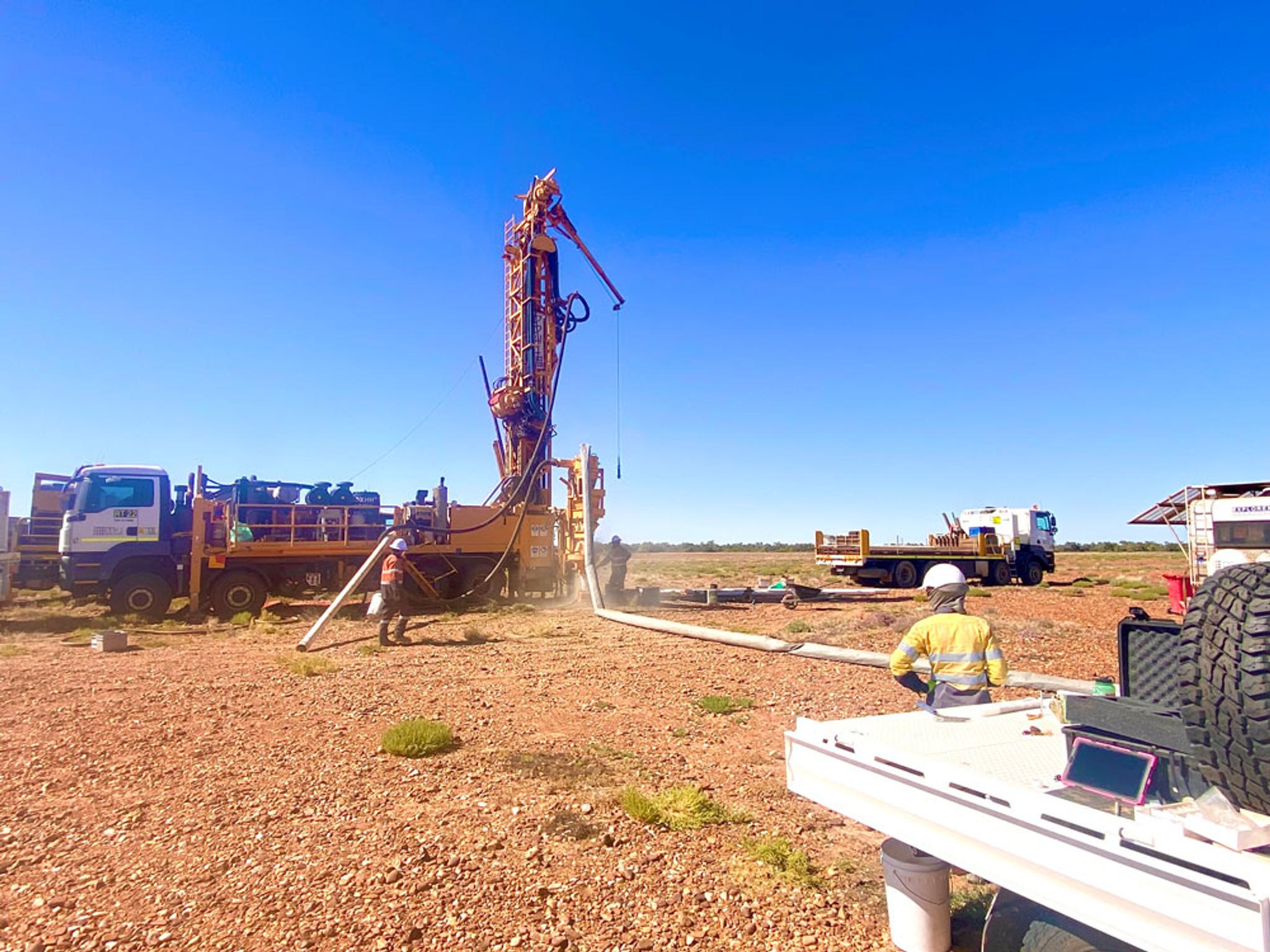 mine site, men working