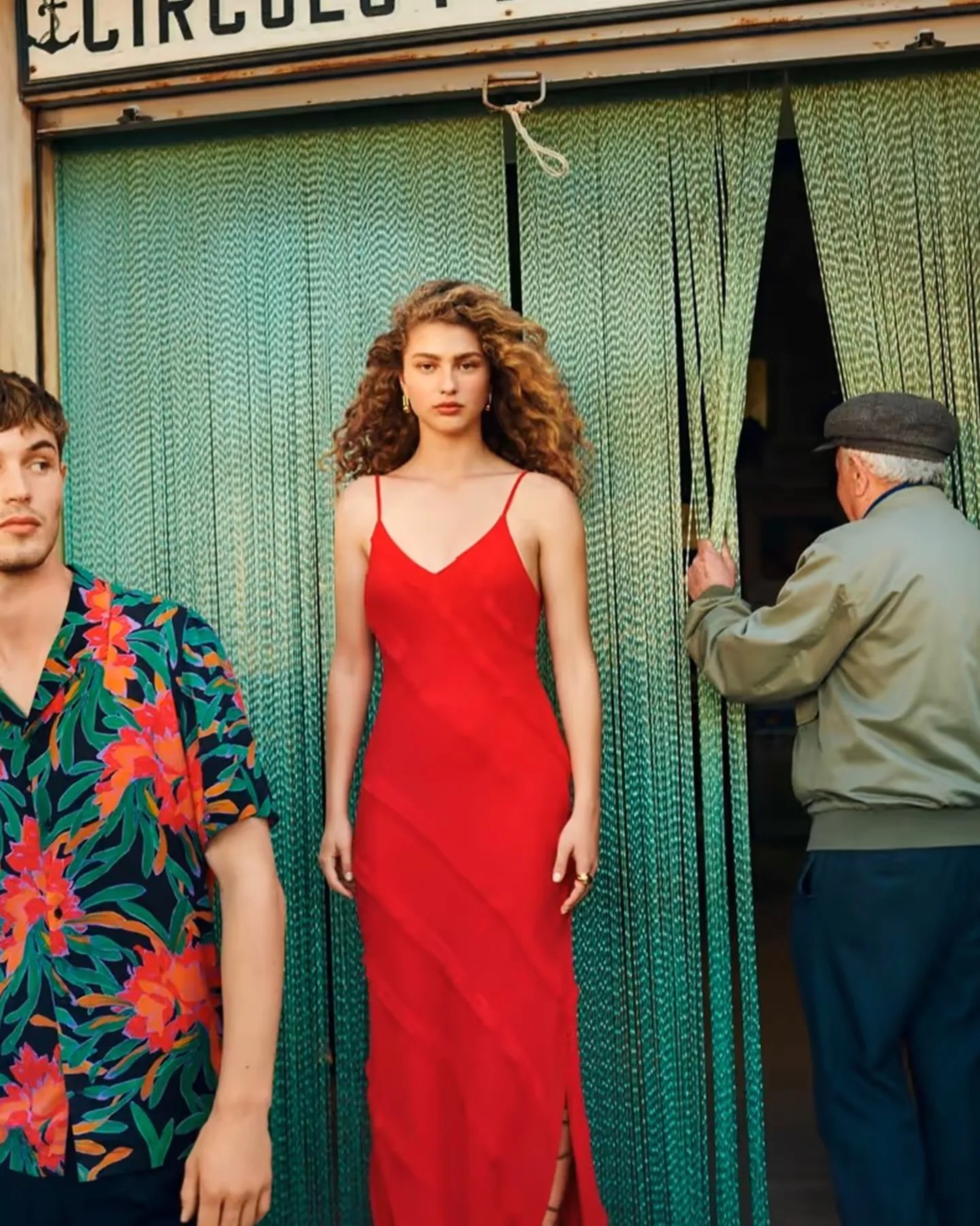 eddie-wrey-mango-spring-sumer-2022-by-manana-27_0004_eddie-wrey-mango-spring-sumer-2022-by-manana-22