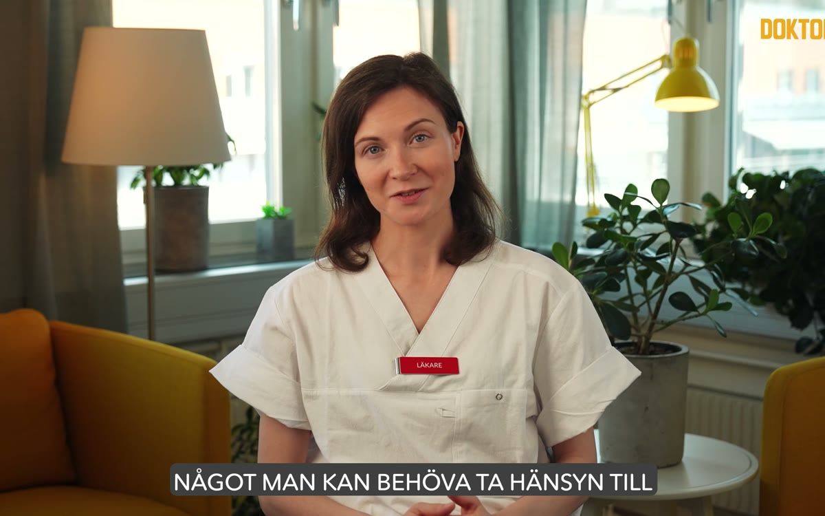 Läkare i intervjumiljö för Doktorn.com