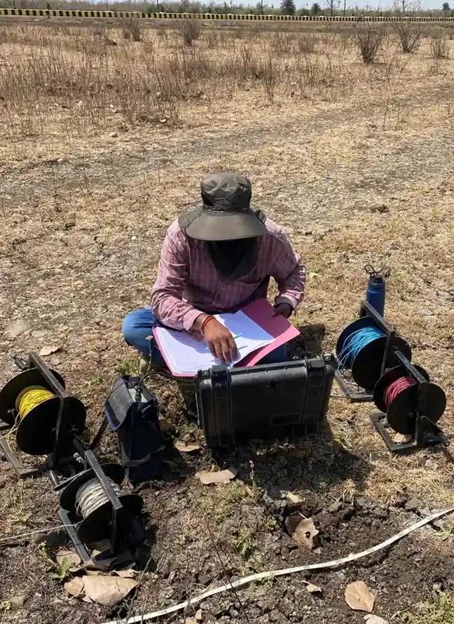 VES Survey — Resistivity Data Collection for Borewell Depth Recommendation