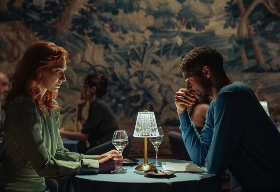 The Couple Next Door - Behind the scenes 8