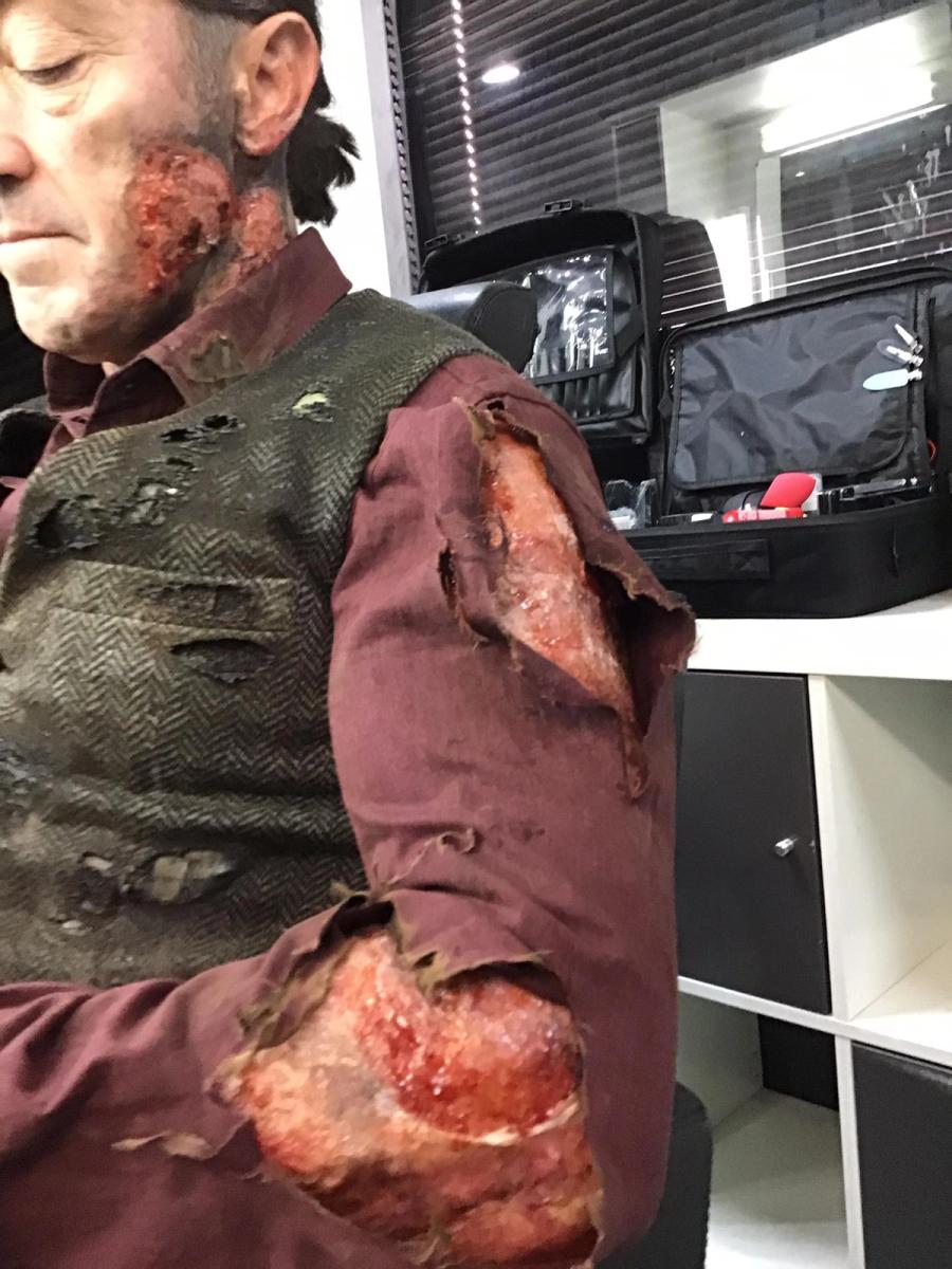 Professor T - Behind the scenes 18