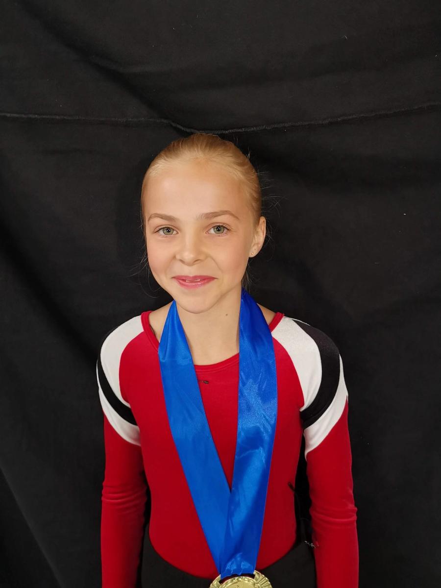 Stephanie - Behind the scenes 6