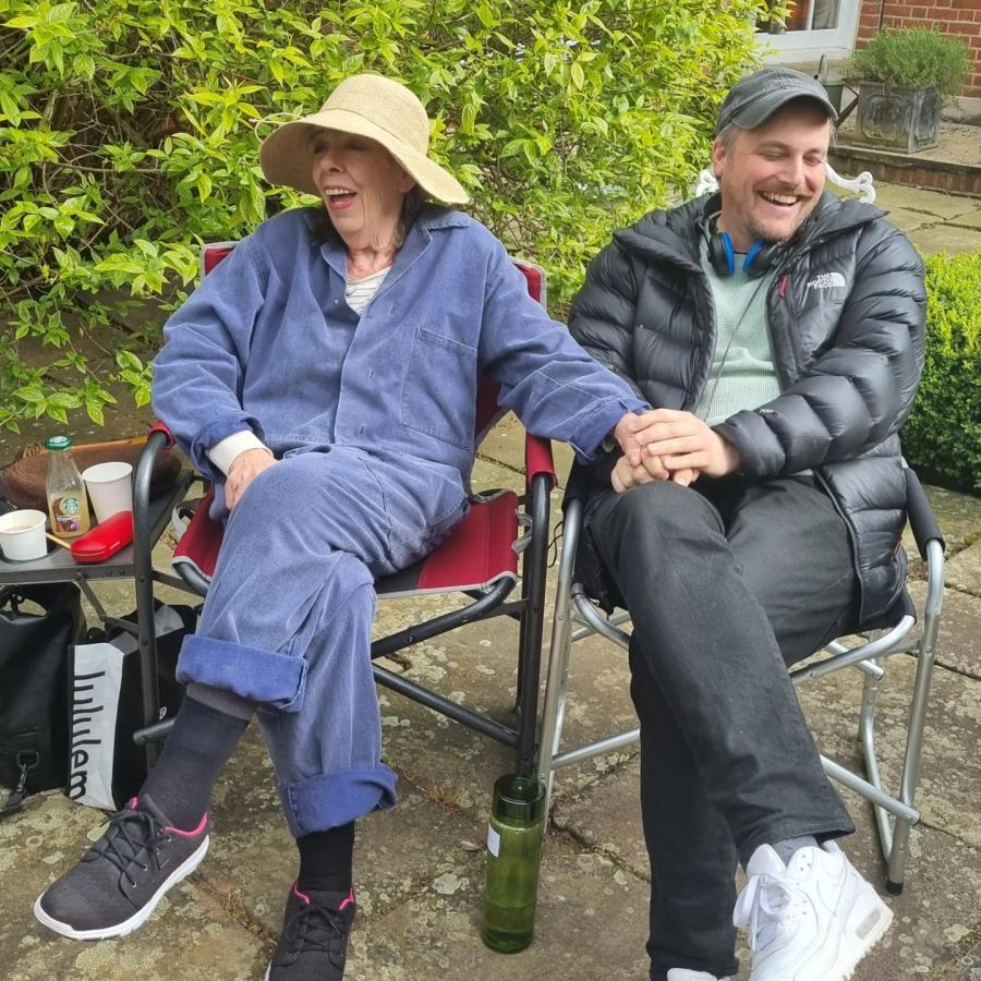 Professor T - Behind the scenes 4