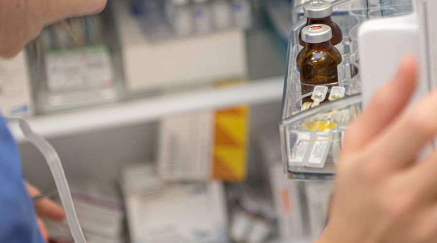 Medicamentos de Geladeira: Como transportar sobras com segurança