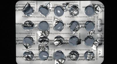 O que fazer com blisters e cartelas vazias de medicamentos?