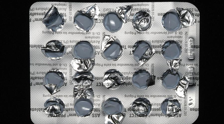 O que fazer com blisters e cartelas vazias de medicamentos?