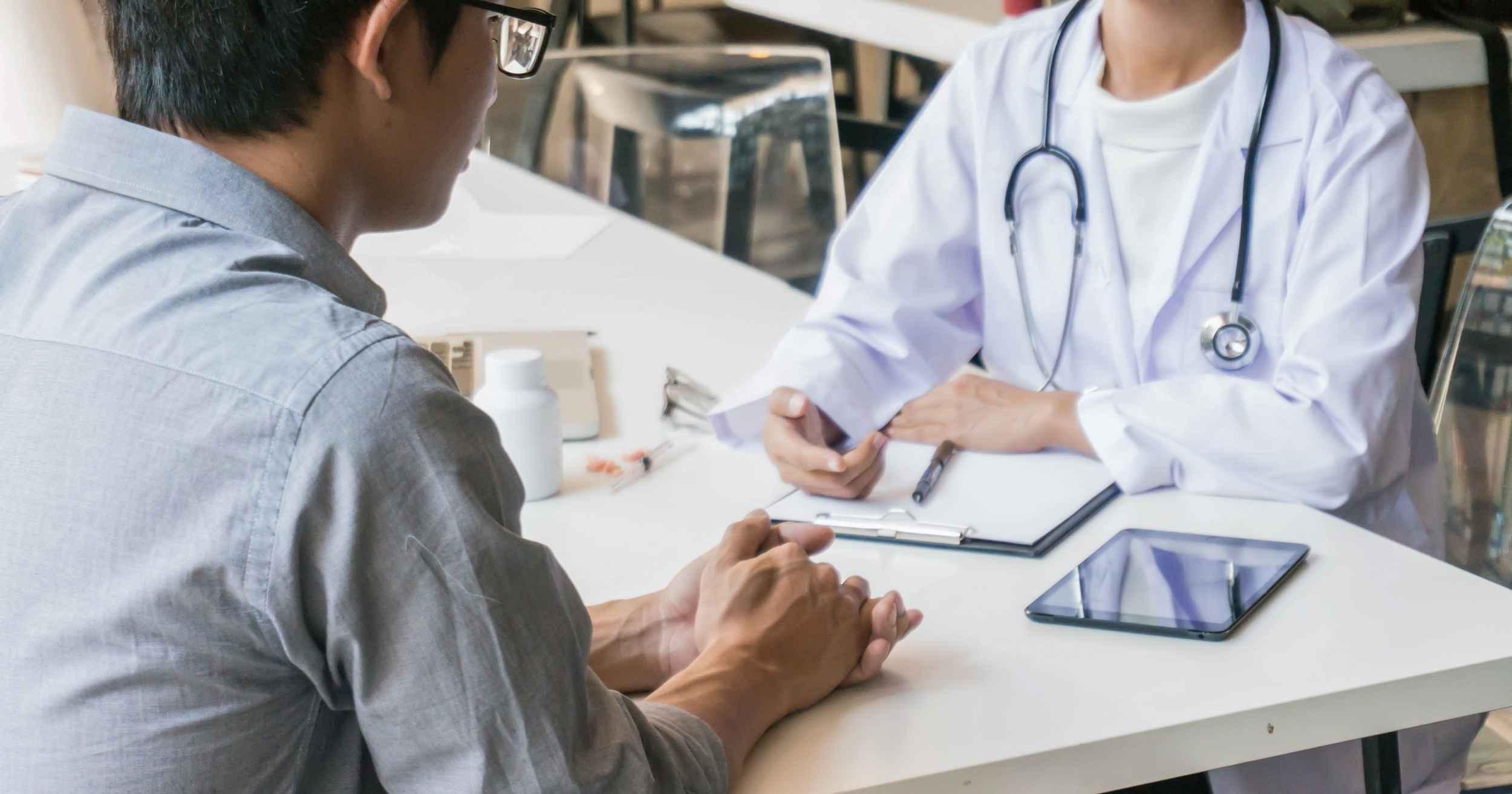 Cómo controlar los pagos de tu centro médico