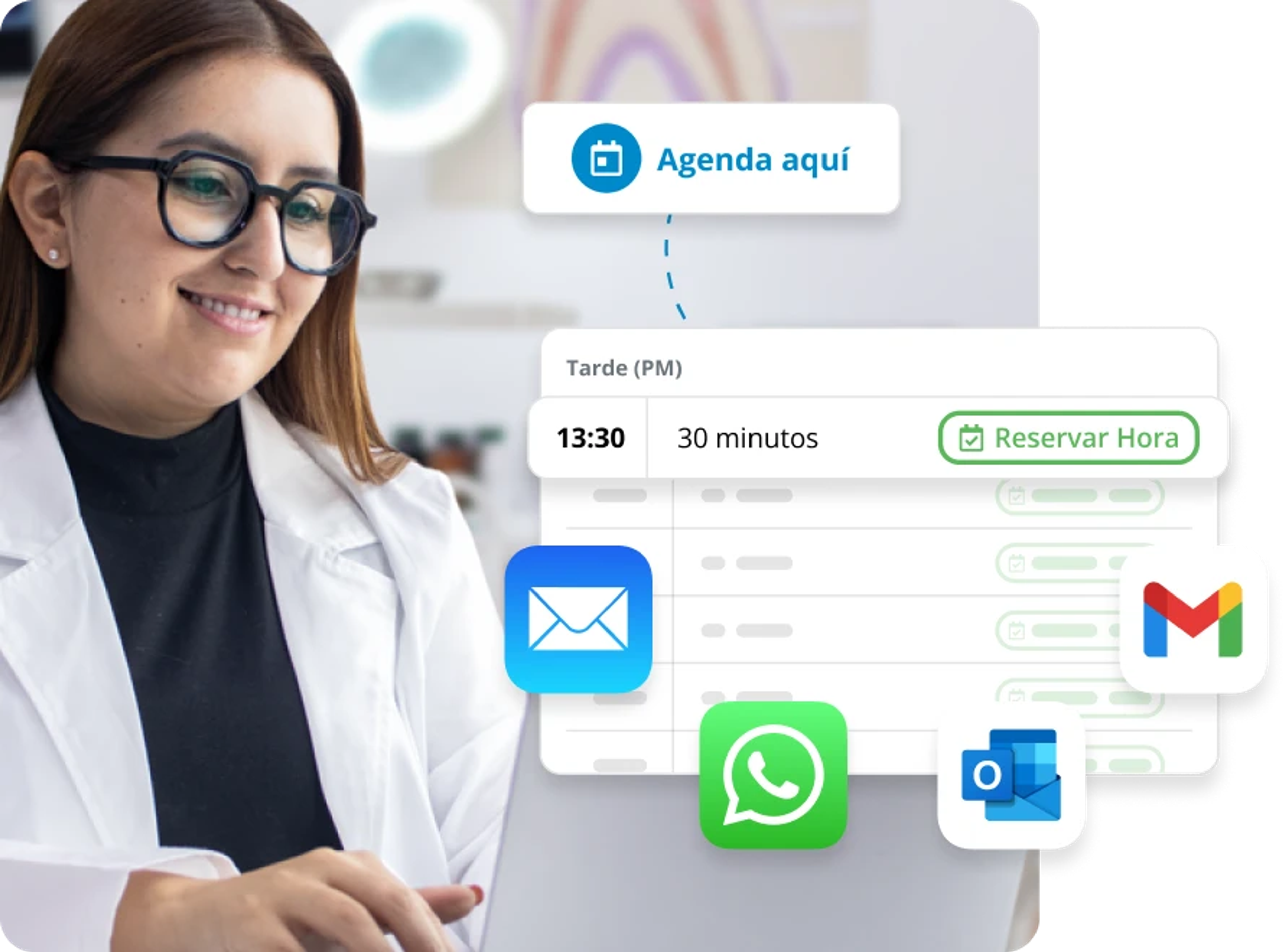 Profesional de la salud agendando una cita en Medilink, con recordatorios por correo y WhatsApp