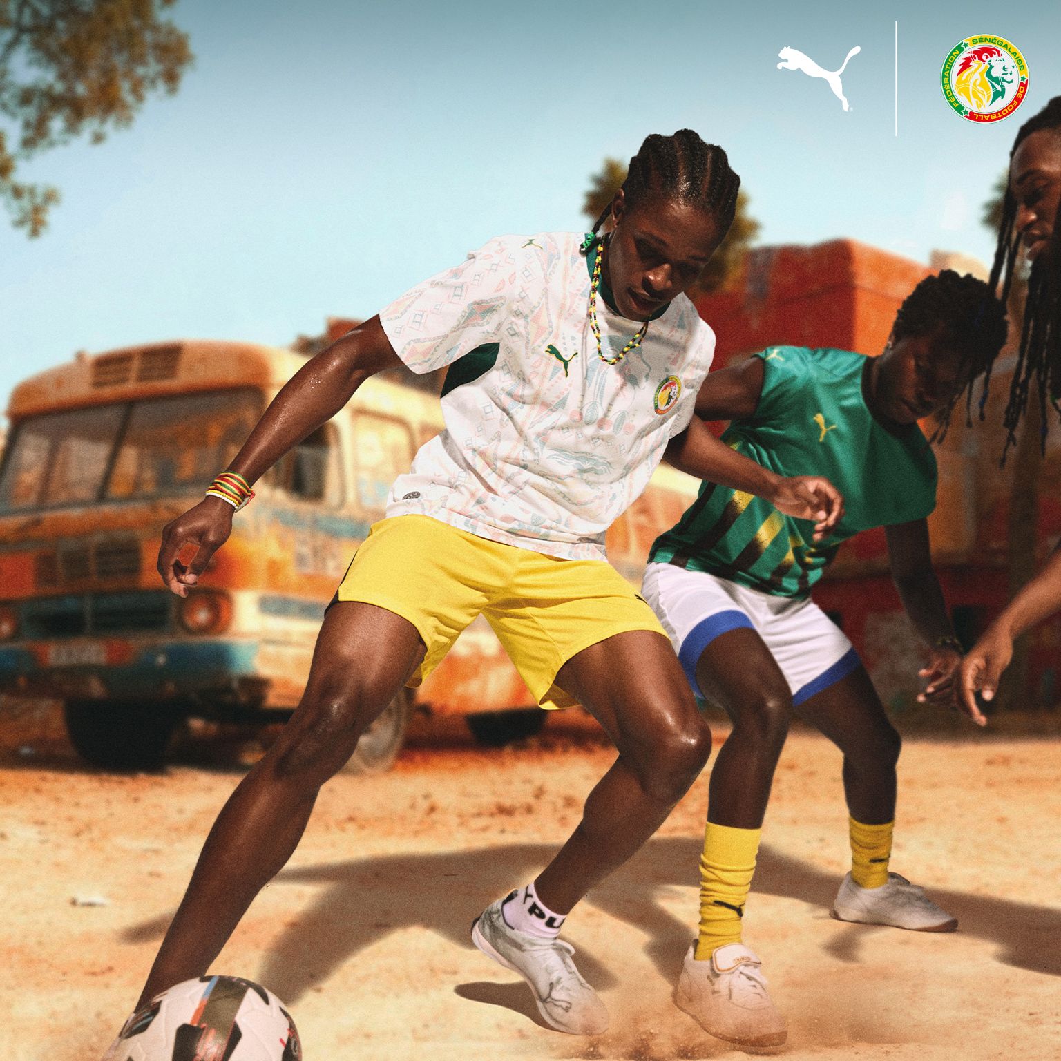 PUMA公式】最新サッカーアイテムコレクション | PUMA 日本