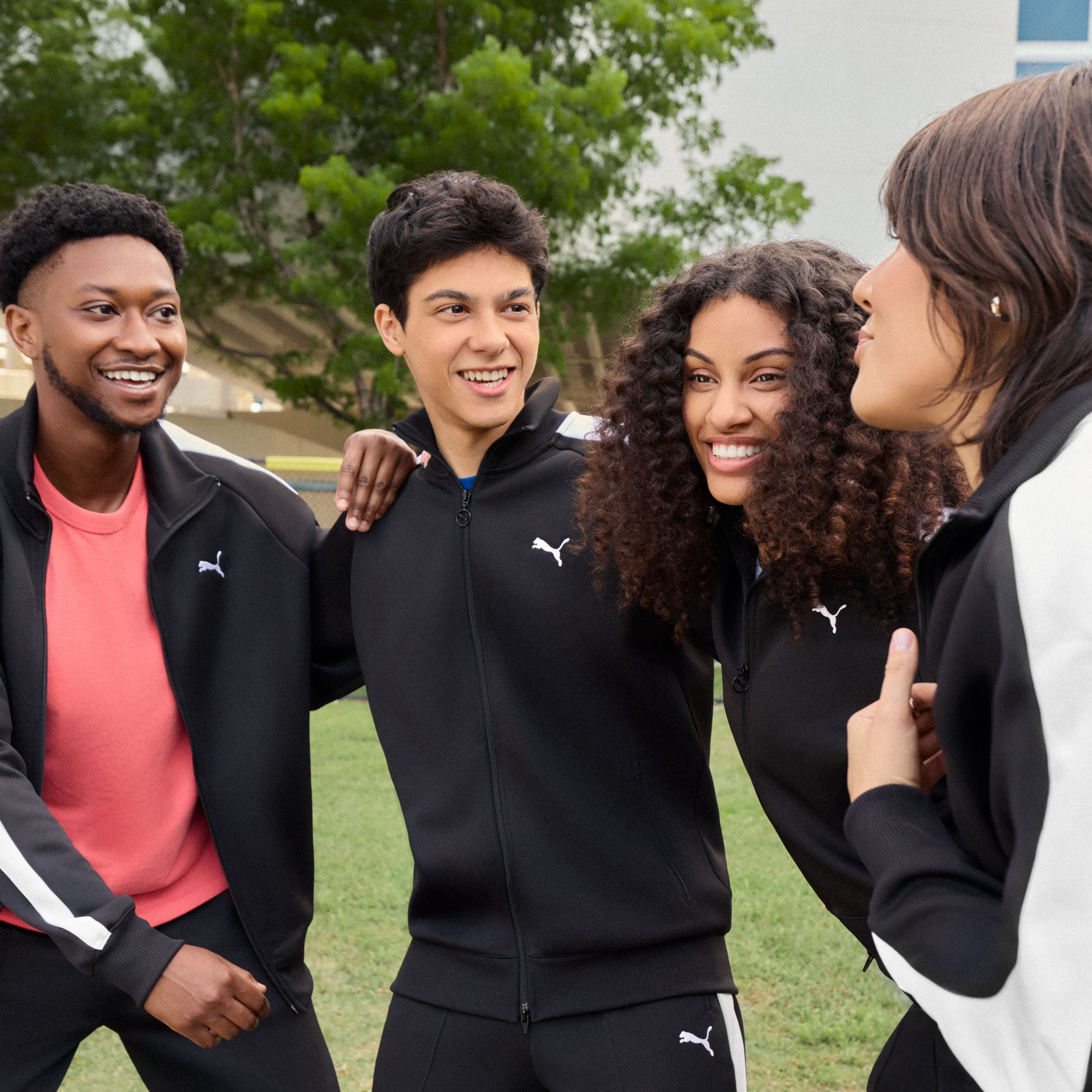 Buy Men's Snow Jackets Online at Upto 50% Off | PUMA India