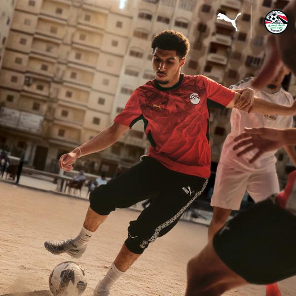 PUMA公式】最新サッカーアイテムコレクション | PUMA 日本