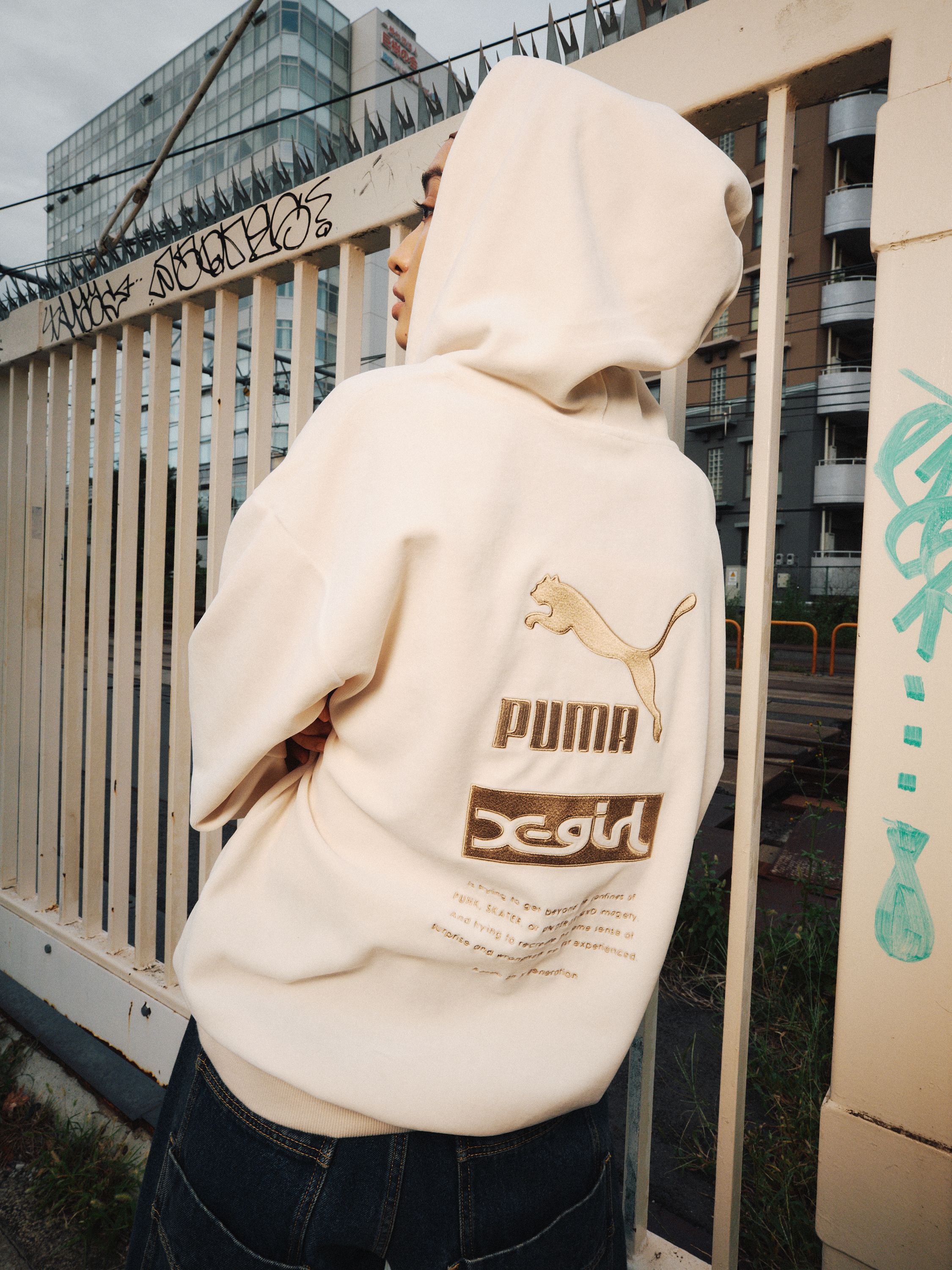 PUMA by Rihanna ロング ベロア地ジャケットコートK192-