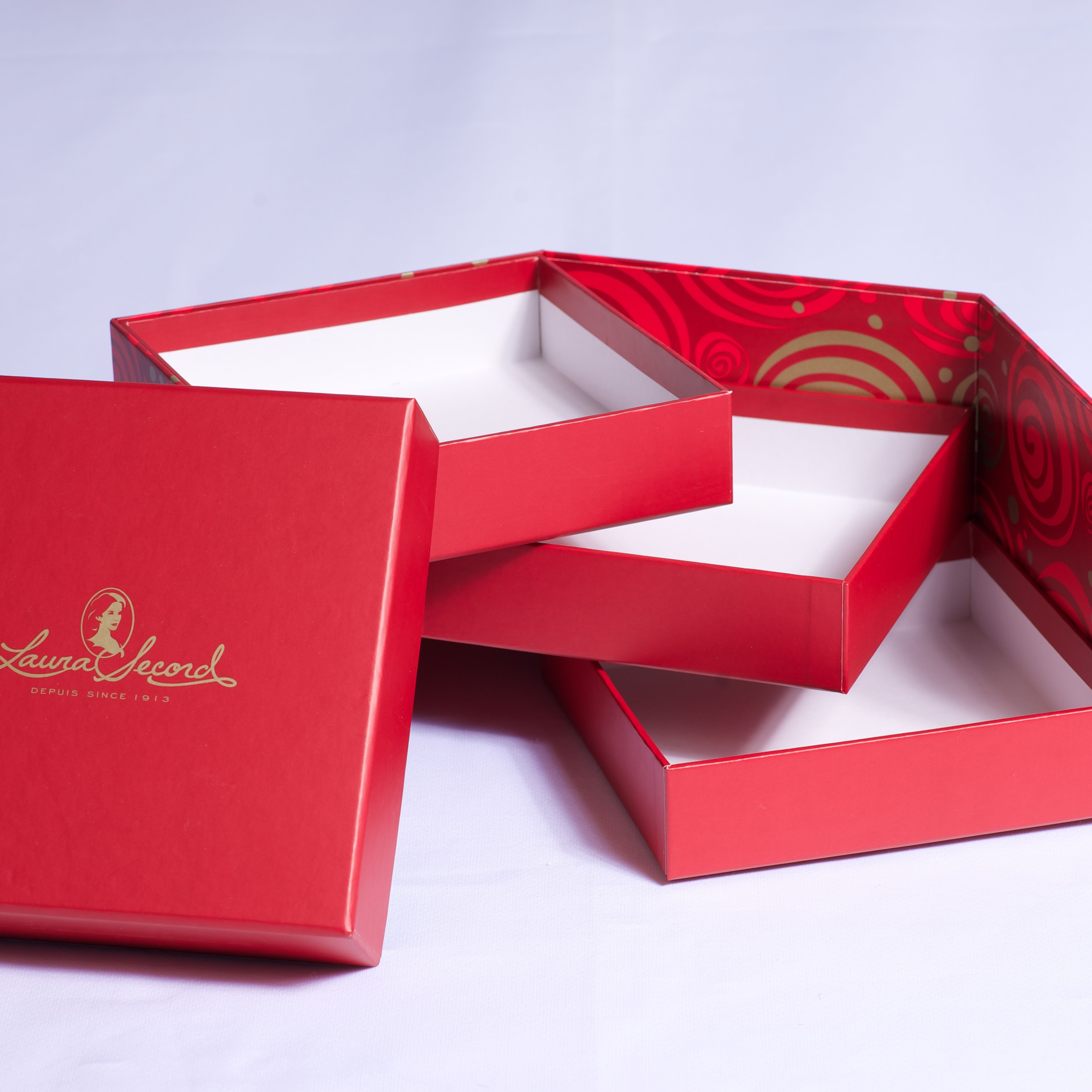 thumbnail of PBX703 Paper Gift Box 2-tier