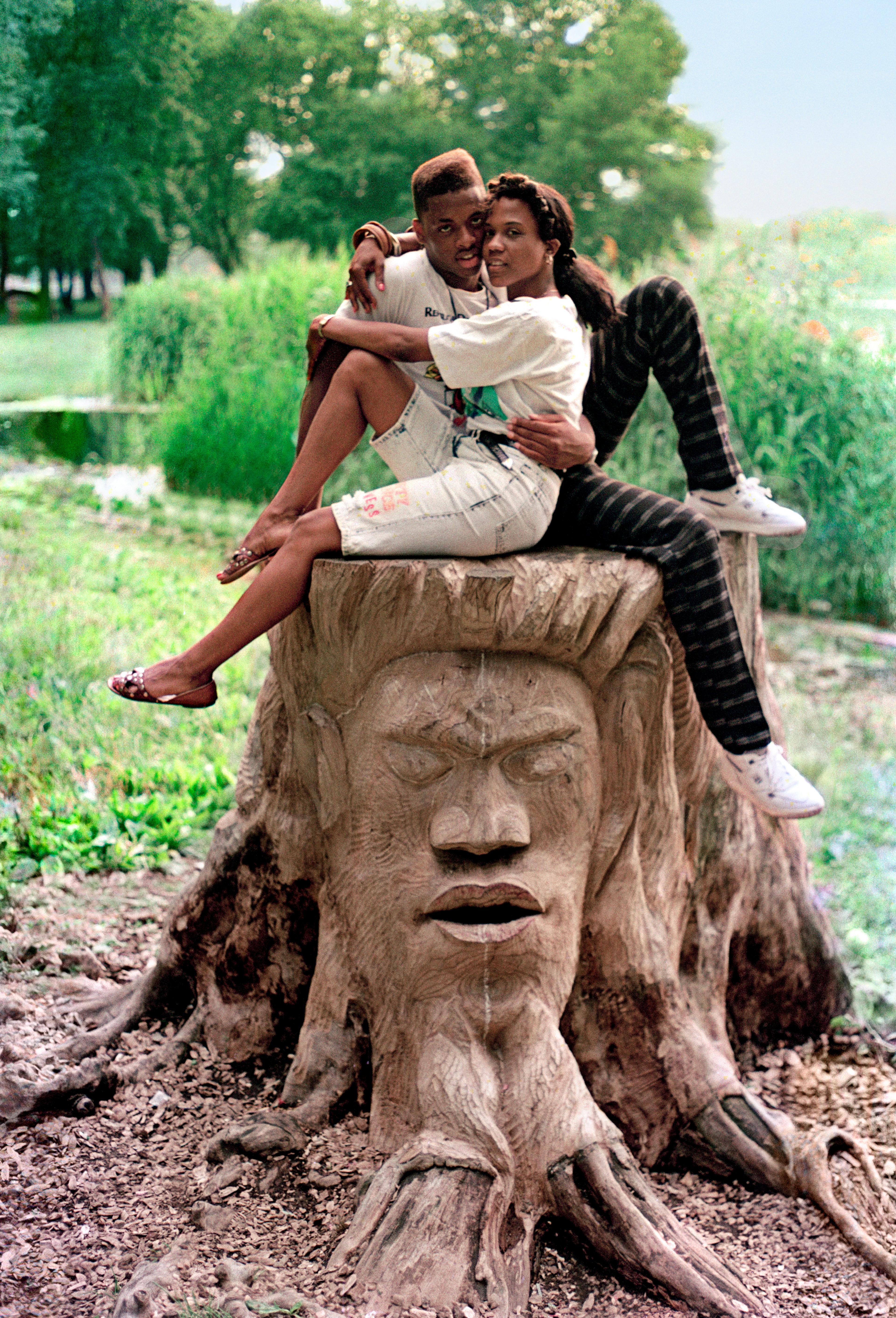 Jamel Shabazz (born Brooklyn, New York, 1960). The Art of Love, Prospect Park, Brooklyn, 1988. © Jamel Shabazz