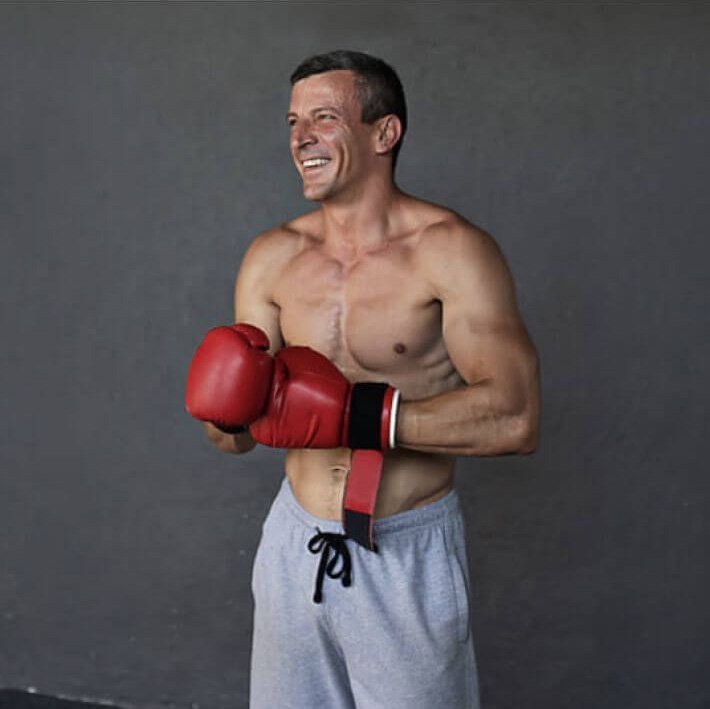 Man with boxing gloves