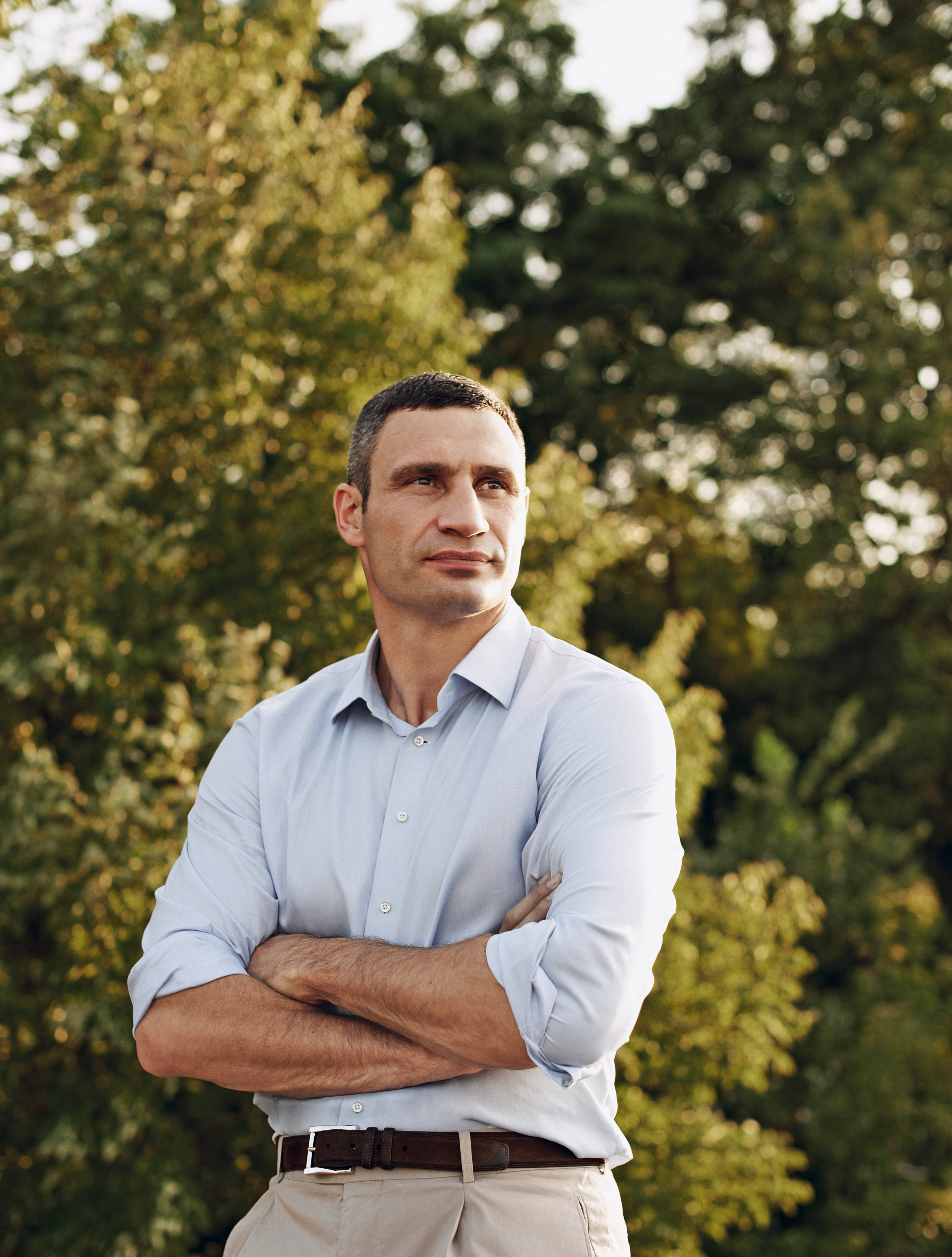 Election Campaign with Vitali Klitschko, Ukraine.      klitschkobook.com