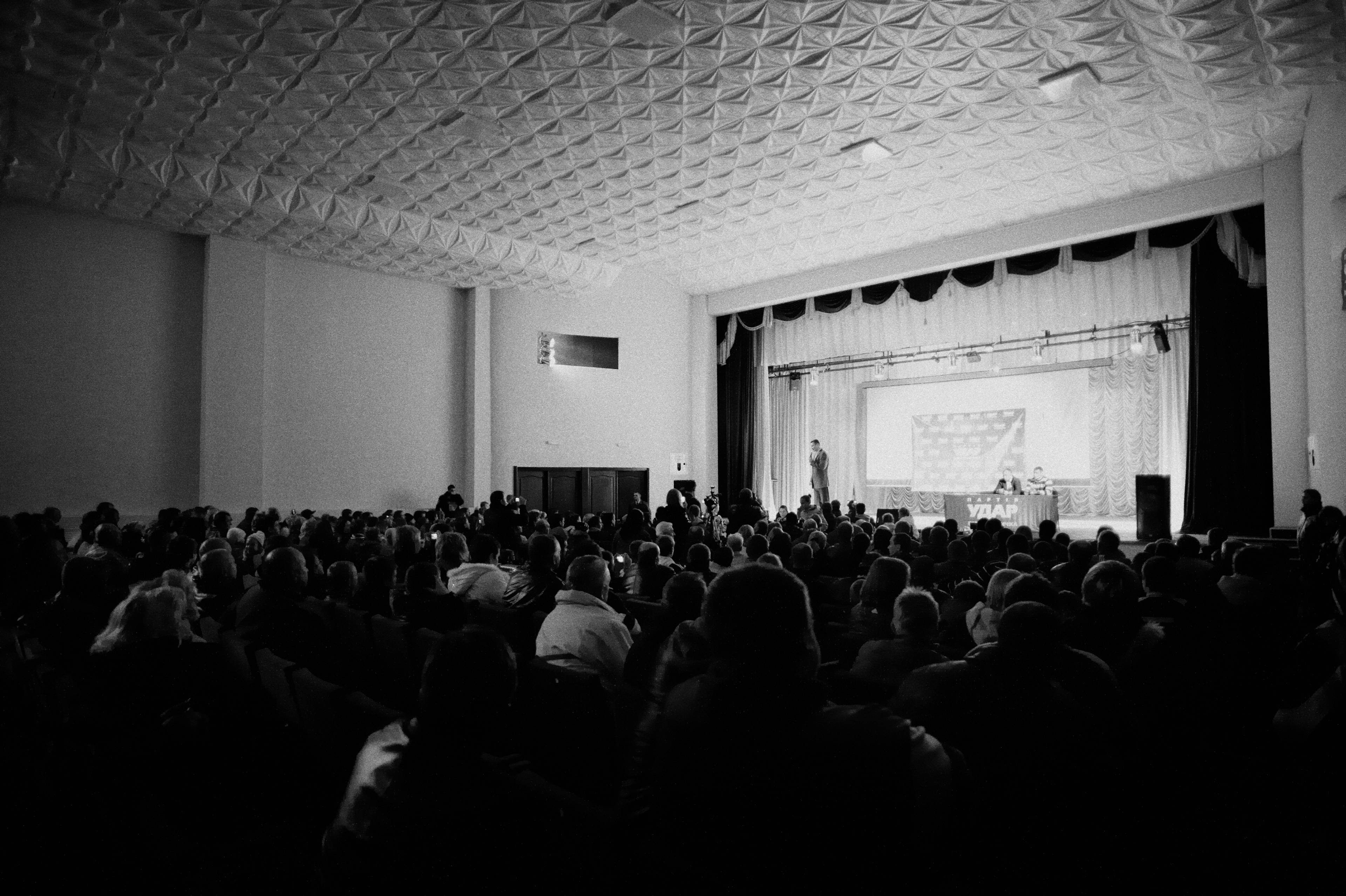 Election Campaign with Vitali Klitschko, Ukraine.      klitschkobook.com