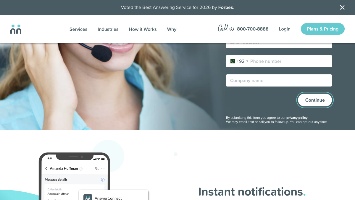 AnswerConnect homepage showing live virtual receptionist services for small businesses