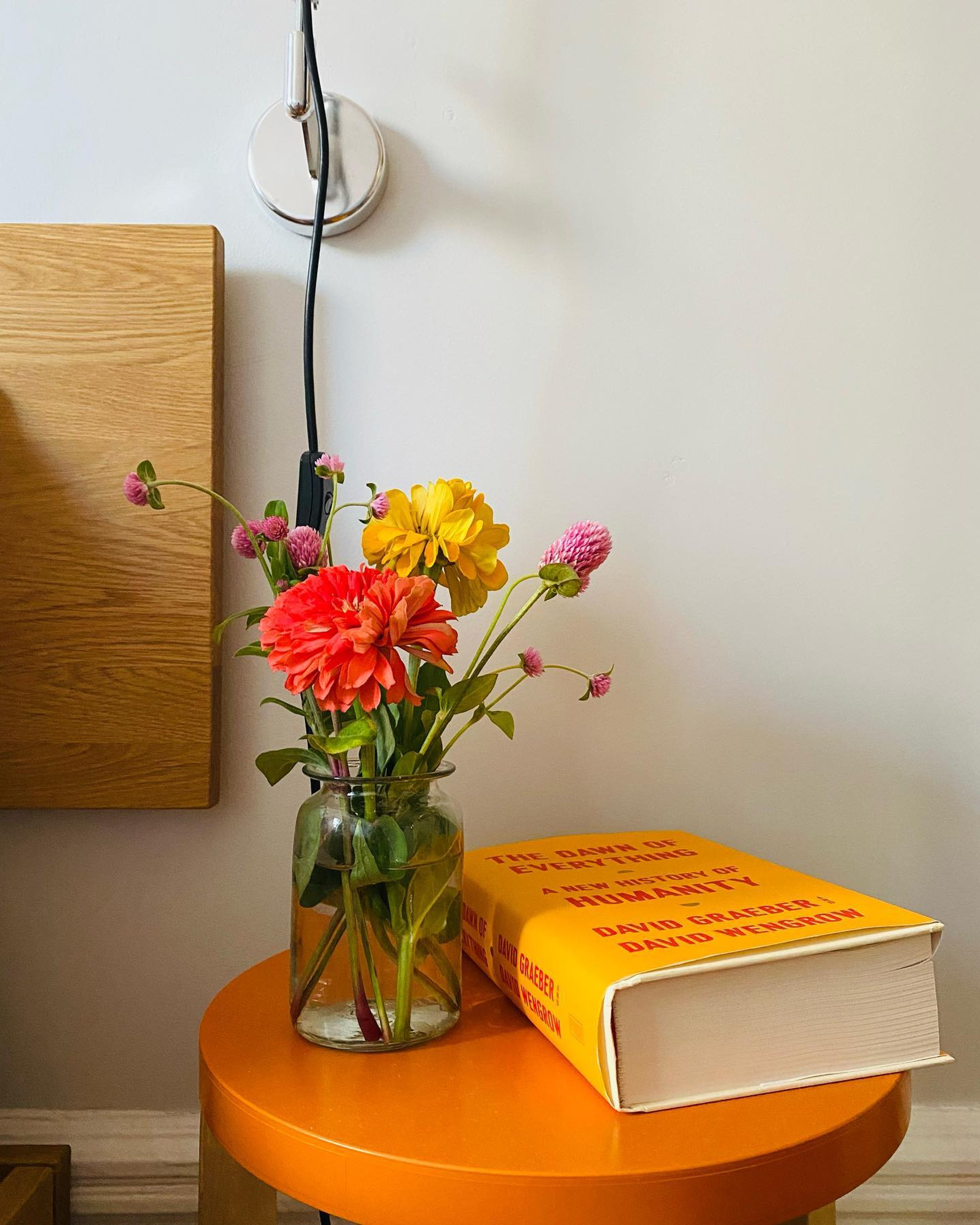 Akron Street furniture at home, photo by @flowersinallamashead