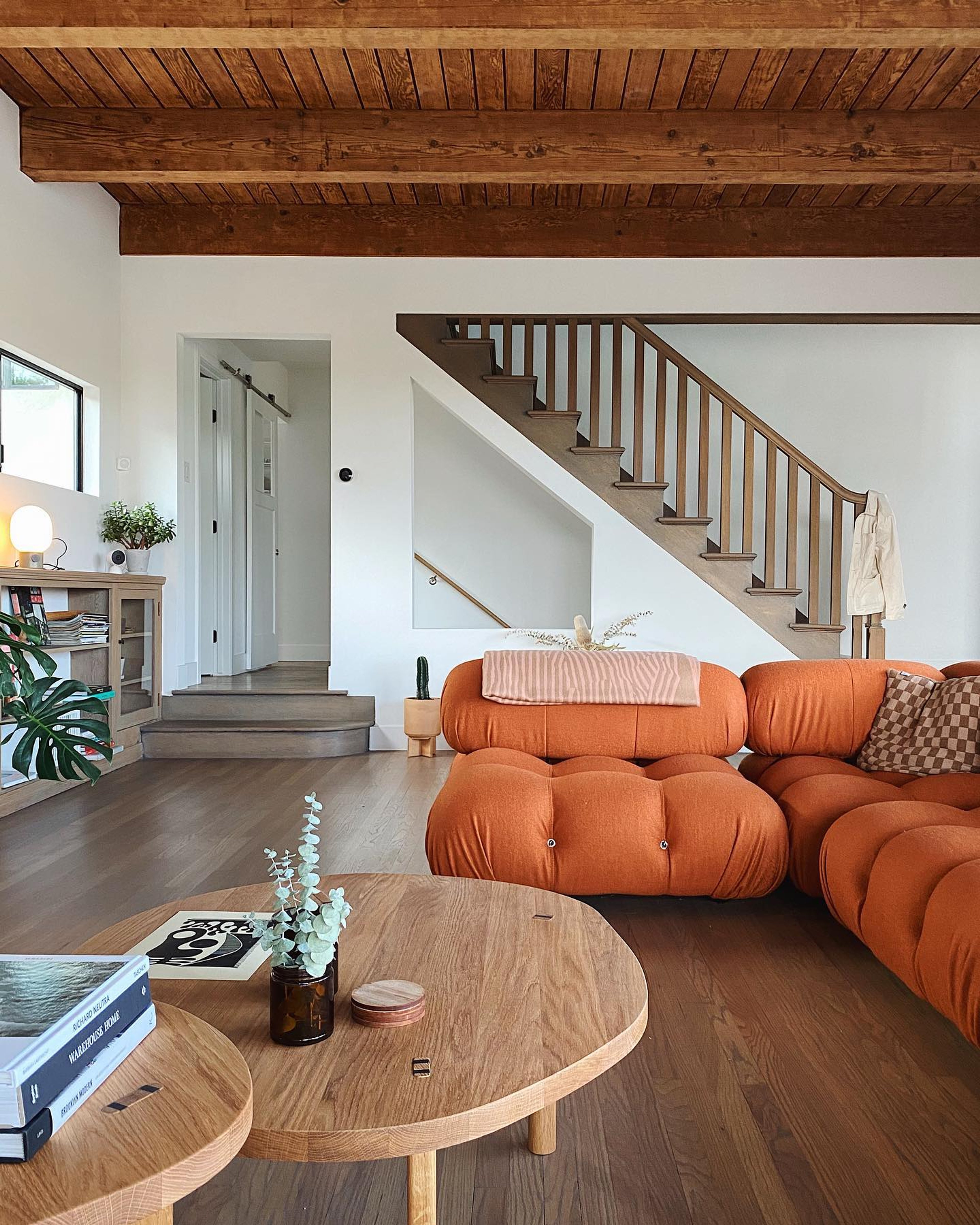 Akron Street furniture at home, photo by @haus.in.la