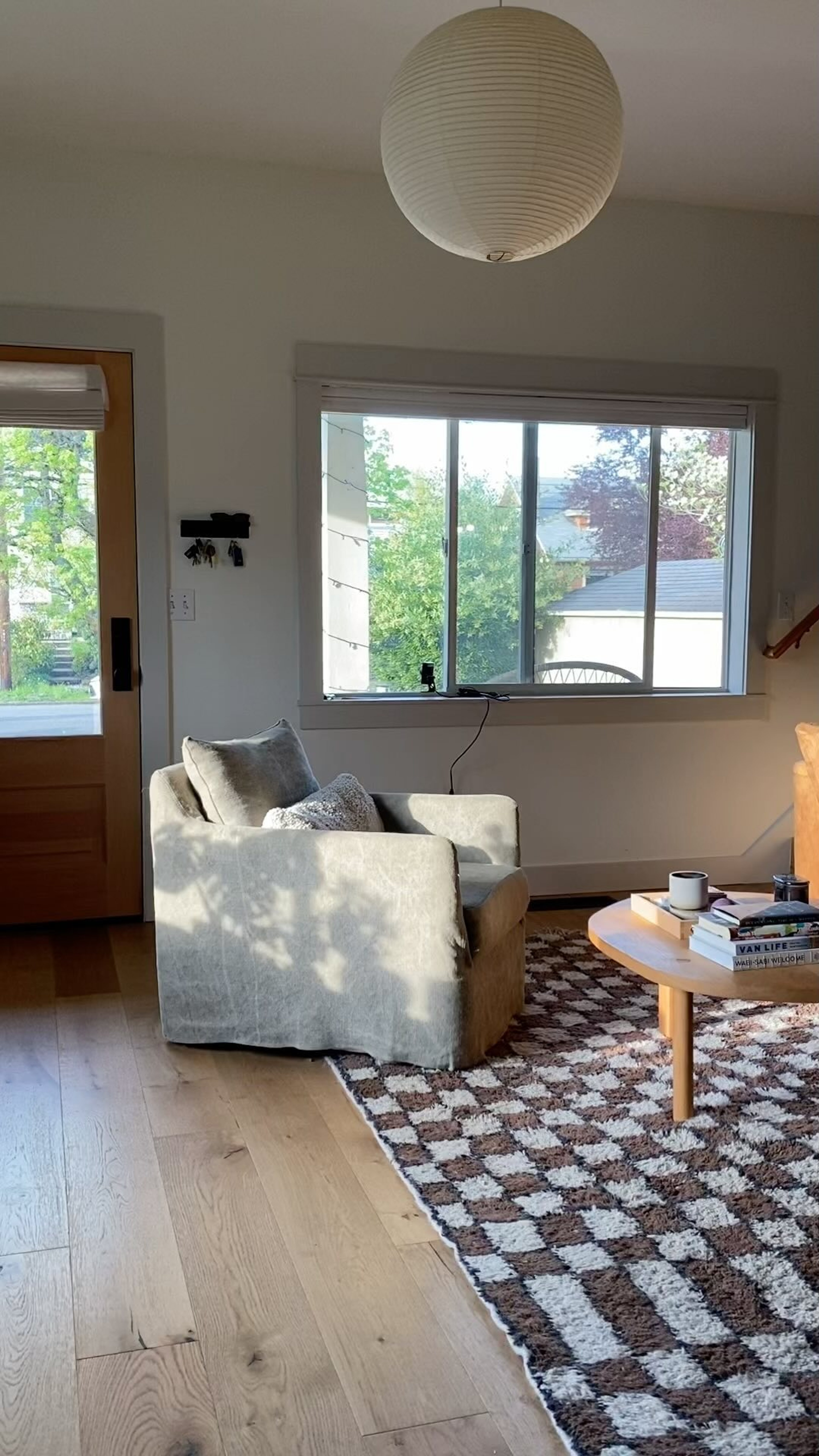 Akron Street furniture at home, photo by @copelandandco