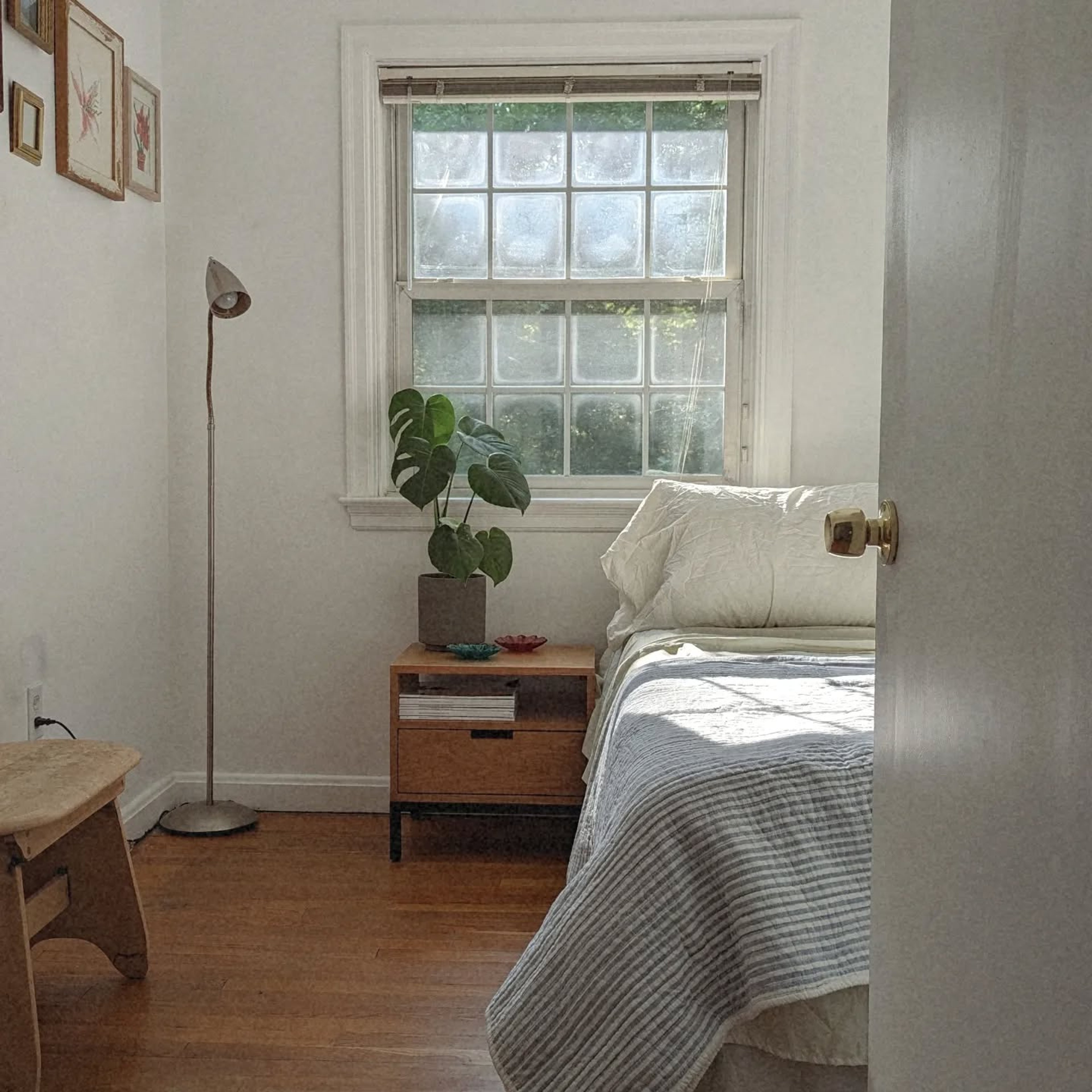 Akron Street furniture at home, photo by @courtallmond