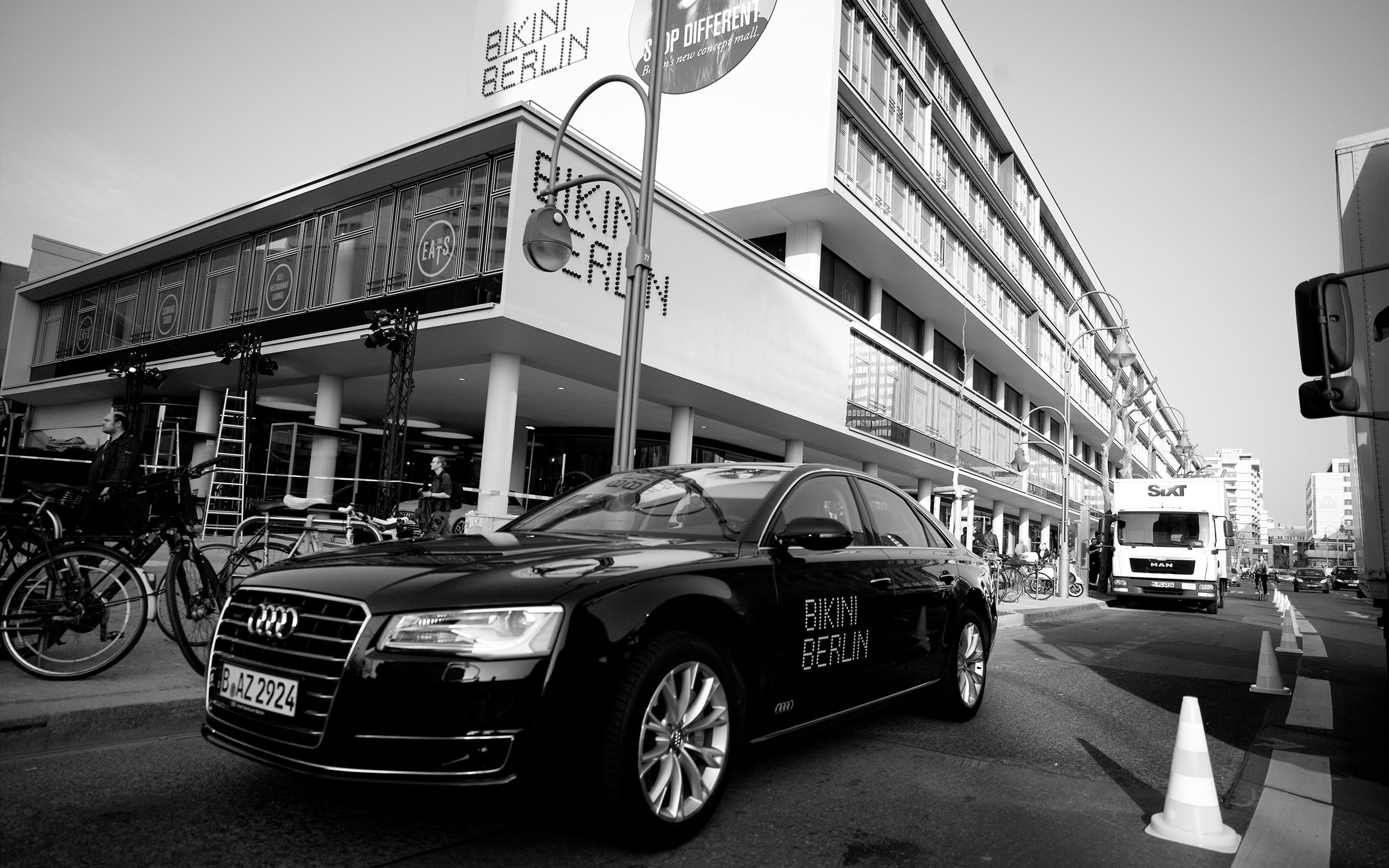 Bikini Berlin Case 8