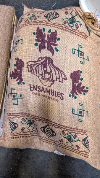 Eine Packung Quetzal Decaf