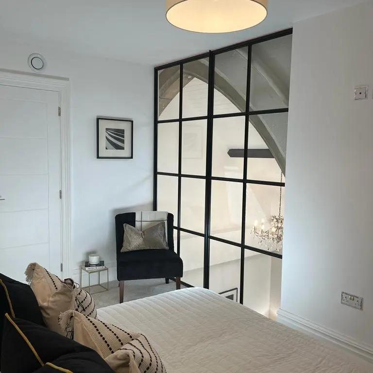 Gallery image 1