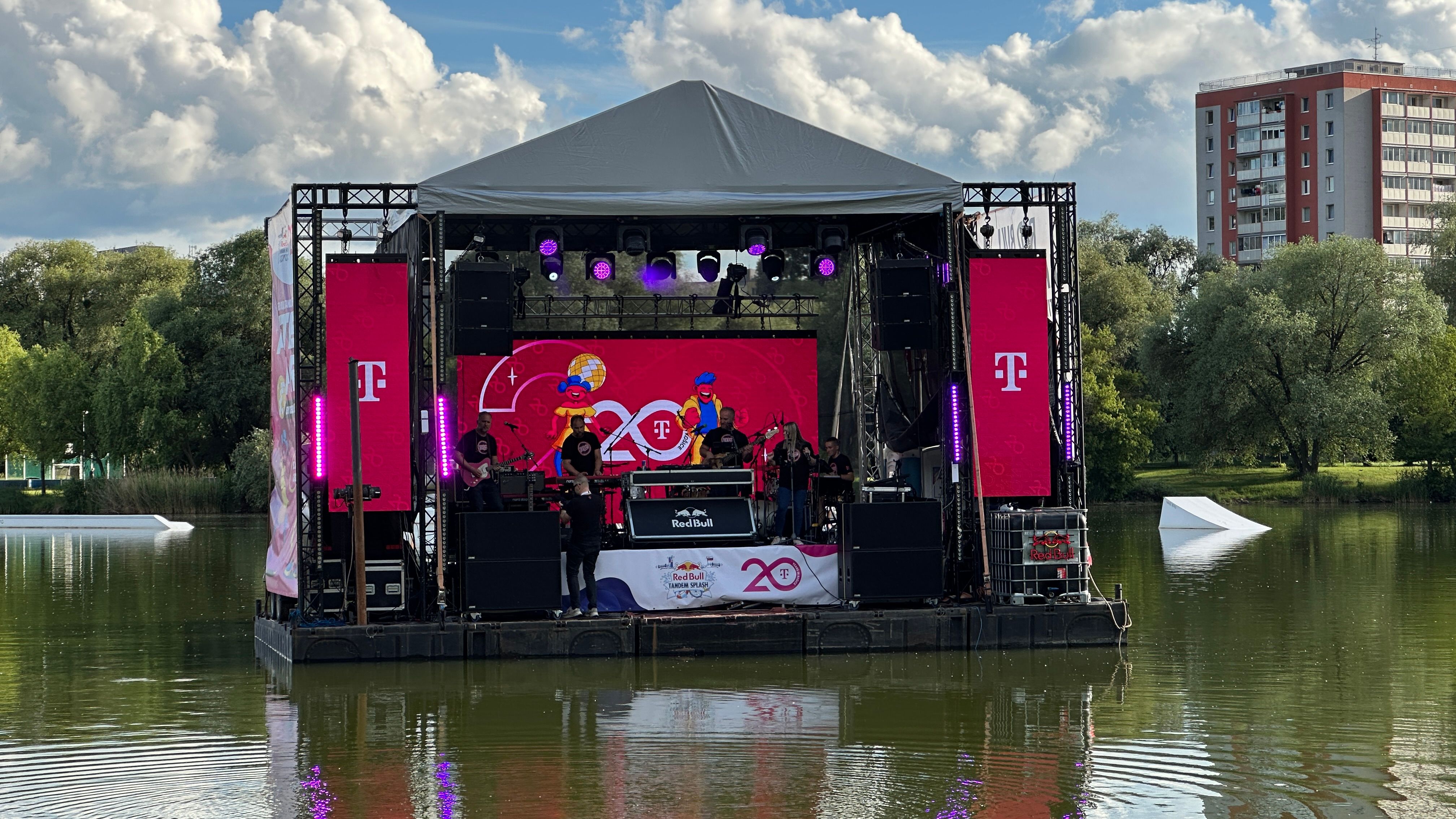 RedBull Tandem Splash — fotka 1