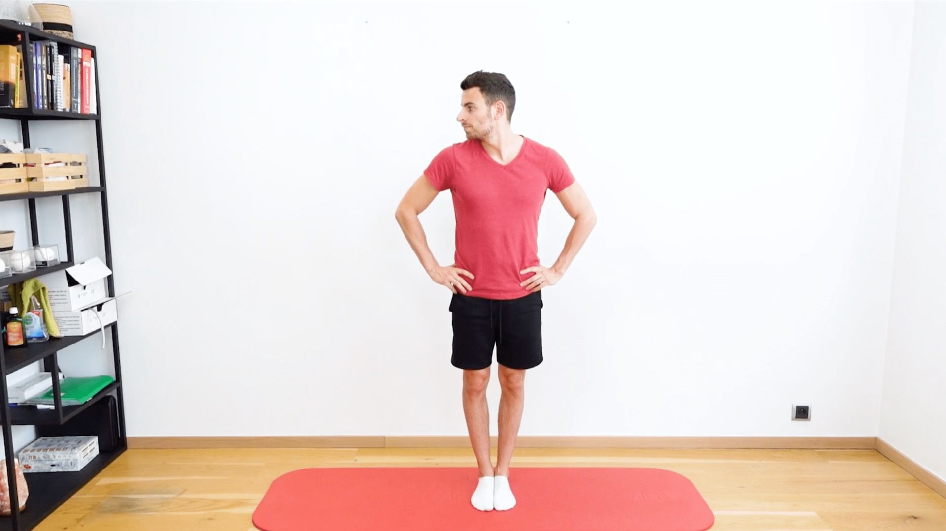 Équilibre pieds joints avec rotations de tête, vue 2