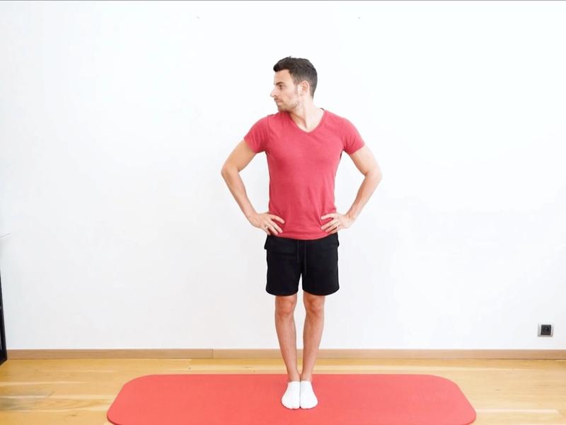 Équilibre pieds joints avec rotations de tête, vue 2