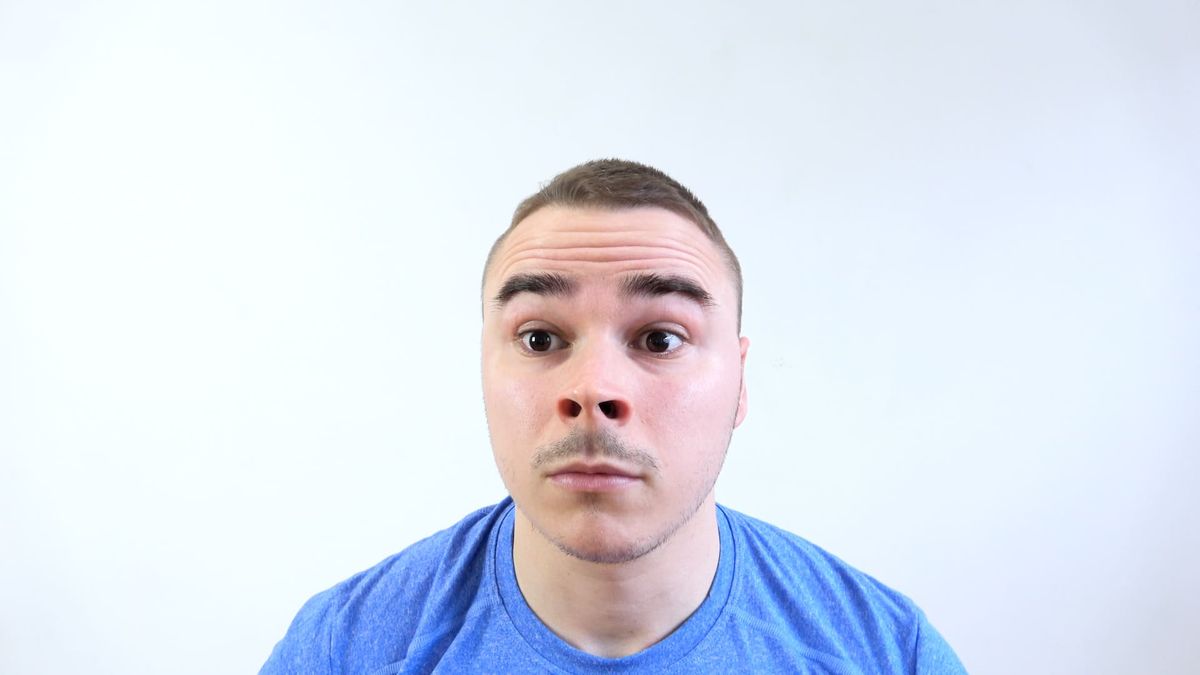 Hausser les sourcils