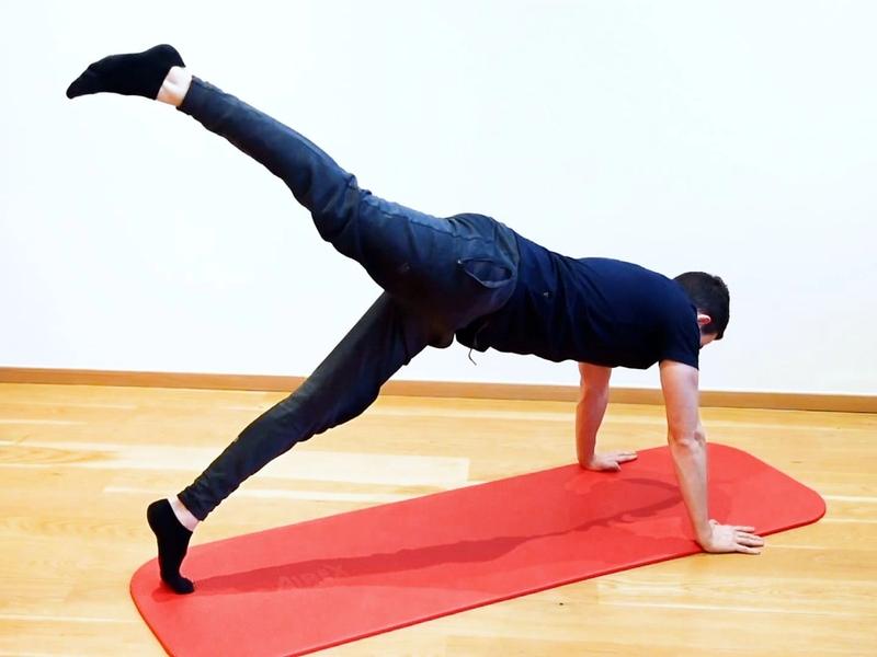 Dynamic Plank With Hip Extension, view 2