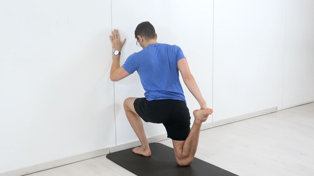 Dynamic Quadriceps Stretching