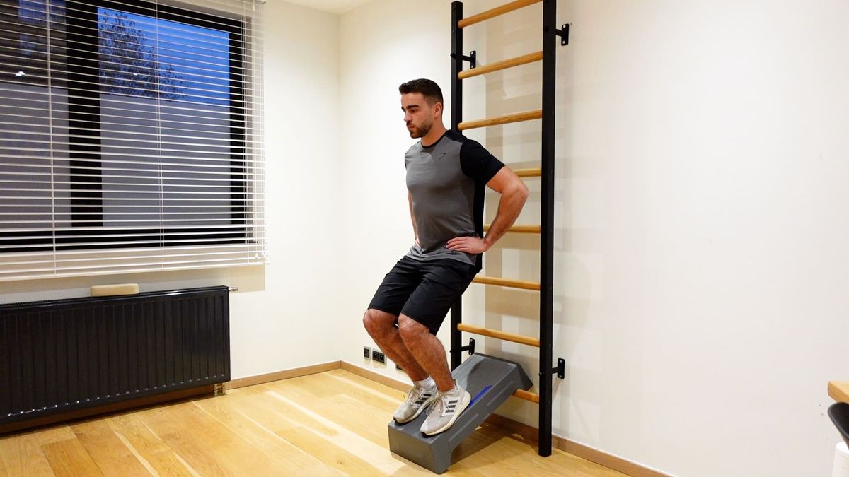 Decline squat