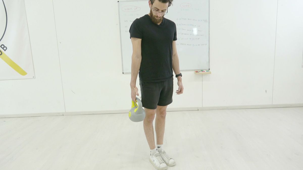 Isometric Finger Flexor Strengthening With Kettlebell